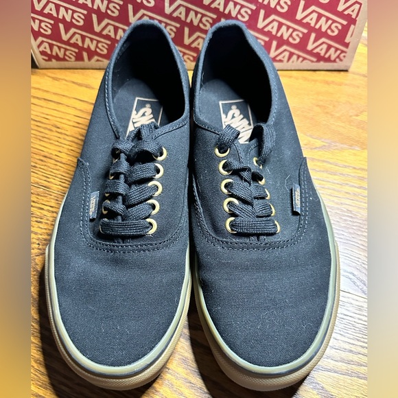 Vans Authentic Heritage low-top shoe Size 7.5/9 - Picture 2 of 5